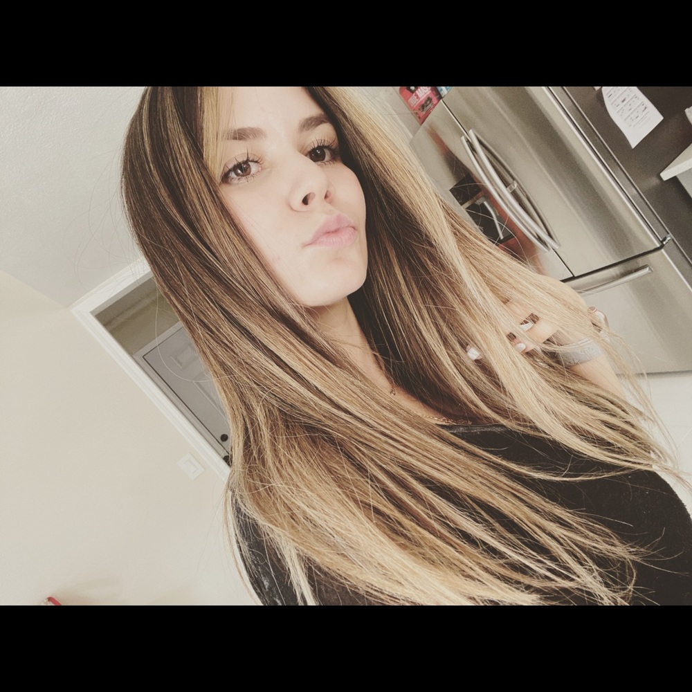 Meet your Posher, Chavelly